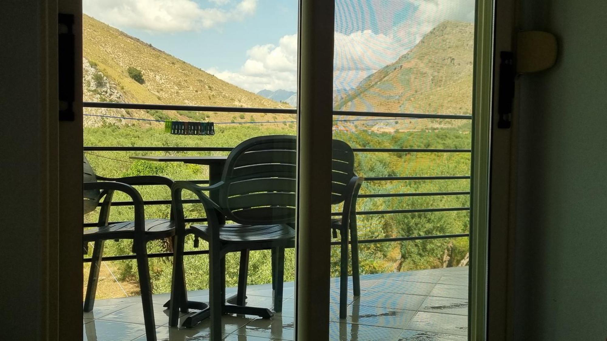 Olive lodge Qeparo Eksteriør billede